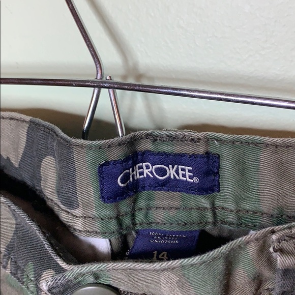 Camo Cargo Pants - Picture 3 of 3